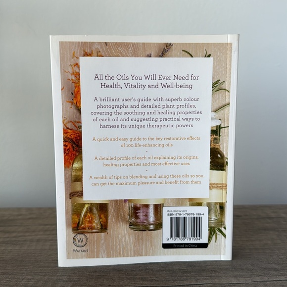 Essential Guide to Oils - Coffee table book - Picture 3 of 3